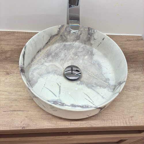 Baño abierto a la habitación mobiliario aja lavabos en porcelana acabado piedra(4)