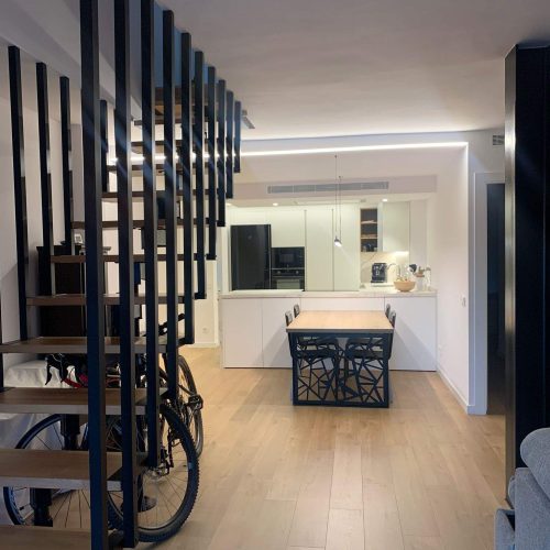 Cocina marca Armony blanco nubola con encimera de Dekton(1)