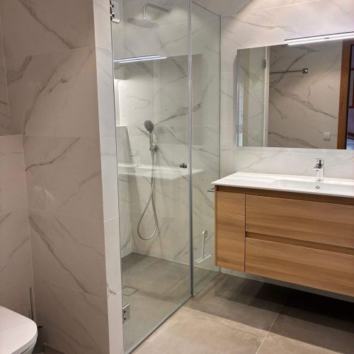 proyecto que hicimos en Badalona . Cocina dos baños y aseo, para que se ponga en ella página web(16)